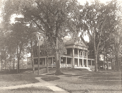 Alpha Delta Phi House, 1902. Union College Schaffer Library, Special Collections Picture File.