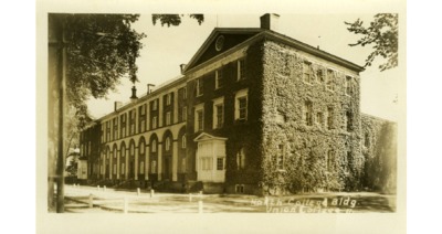 Wells Residence (enclosed entrance on right), North College. Union College Robert N. Michaelson, UC 1972, Postcard Collection.